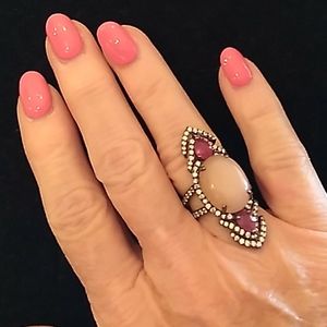 Never worn Rarities peach Sunstone and gemstone art deco ring